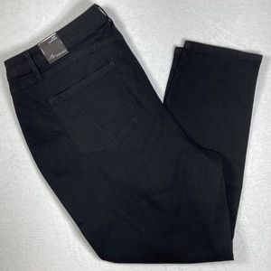 Aq Denim Womens Classic Black Skinny Jeans Stretch Factory Destroyed 22W NWT